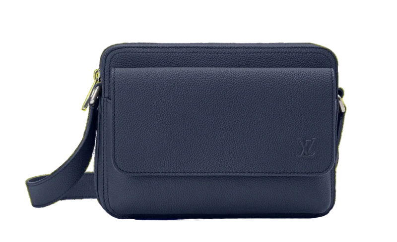 Louis Vuitton M15260