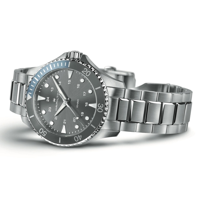 Мужские кварцевый часы Hamilton Khaki Navy H82211181 серый нержавеющая сталь — Изображение 2