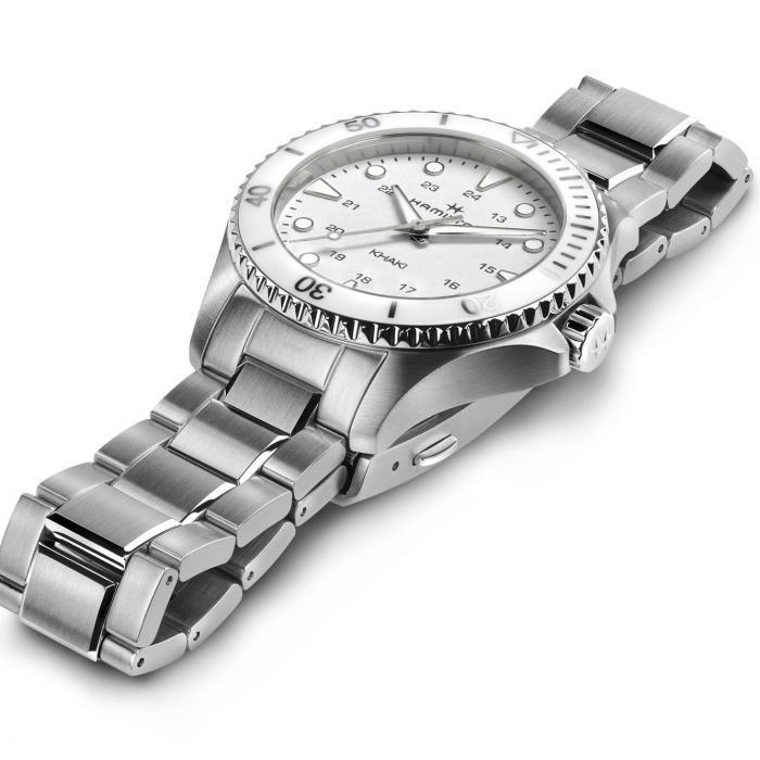 Женские кварцевый часы Hamilton Khaki Navy H82221110 белый нержавеющая сталь — Изображение 2
