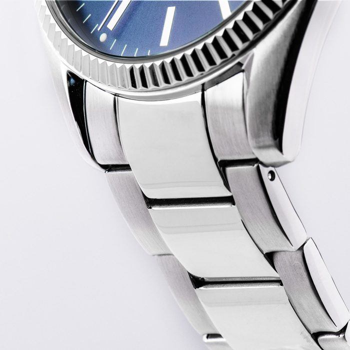 Женские часы Jacques Lemans Classic 50-4C, механизм кварцевый, циферблат синий, браслет нержавеющая сталь — Изображение 4