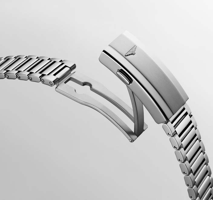 Мужские часы Longines Conquest Heritage L1.650.4.52.6, механизм механический с автоподзаводом, циферблат черный, браслет нержавеющая сталь — Изображение 6