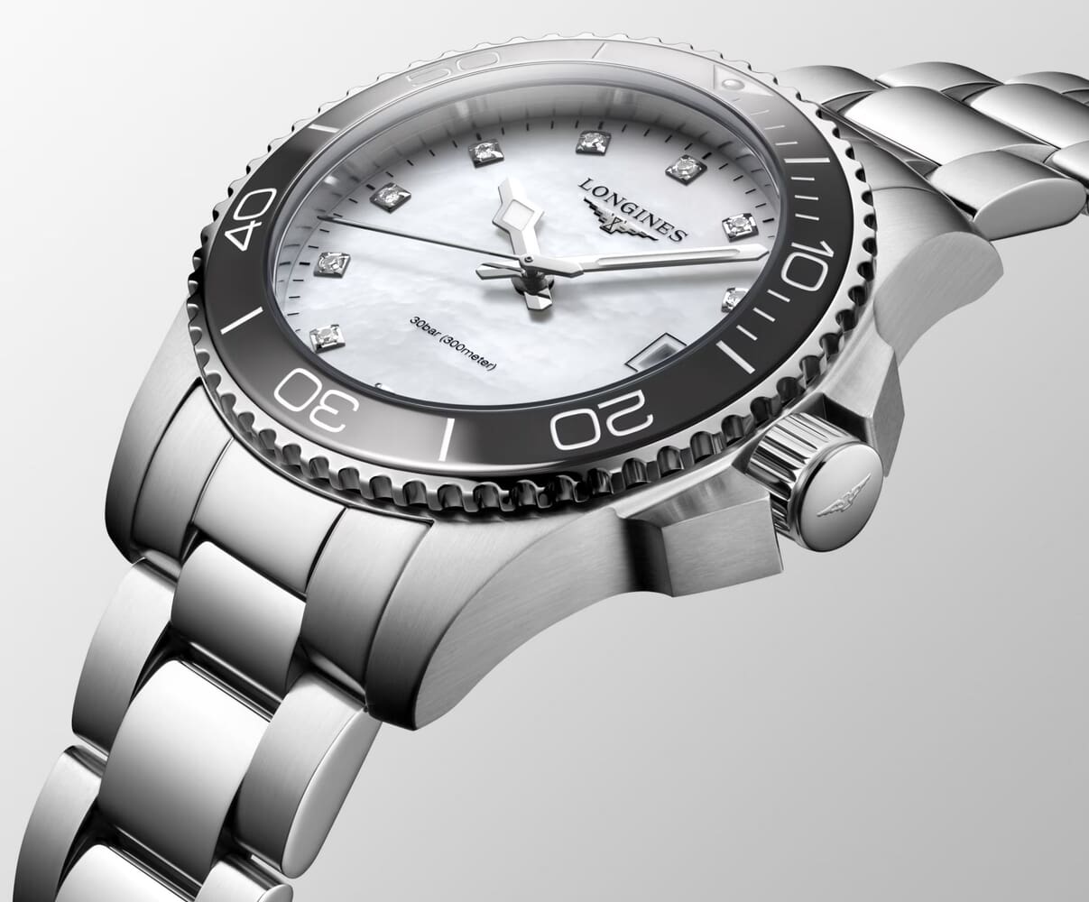 Женские часы Longines HydroConquest L3.370.4.87.6, механизм кварцевый, циферблат белый, браслет нержавеющая сталь — Изображение 2