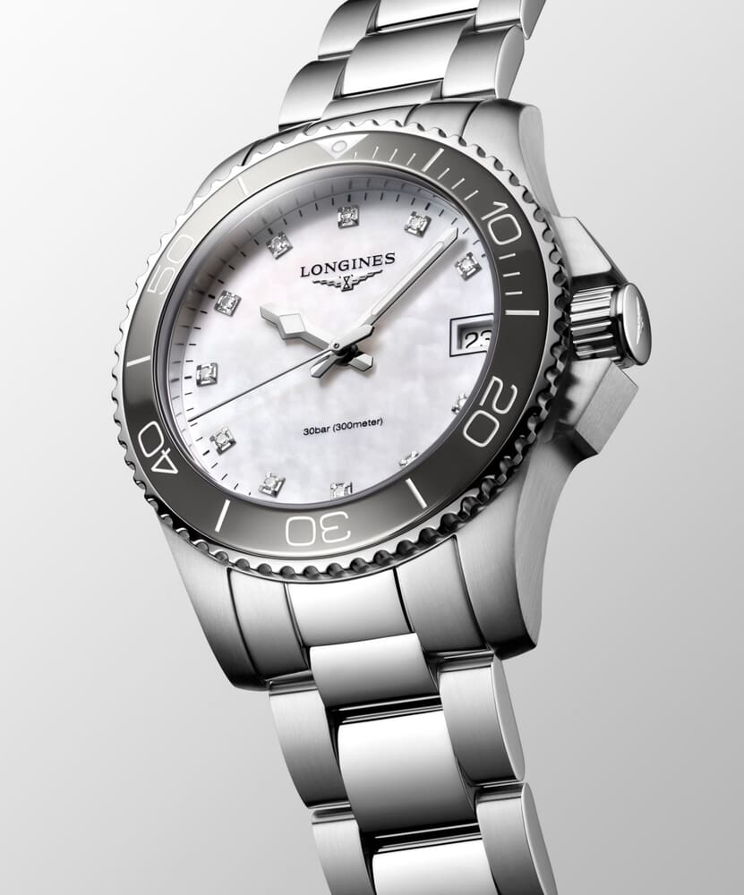 Женские часы Longines HydroConquest L3.370.4.87.6, механизм кварцевый, циферблат белый, браслет нержавеющая сталь — Изображение 3