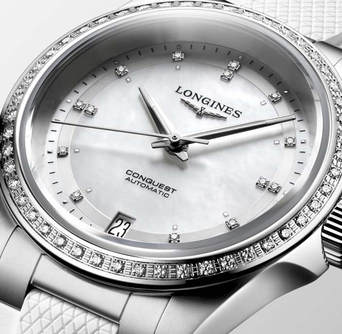 Женские часы Longines Conquest L3.430.0.87.9, механизм механический с автоподзаводом, циферблат белый, браслет каучук — Изображение 2