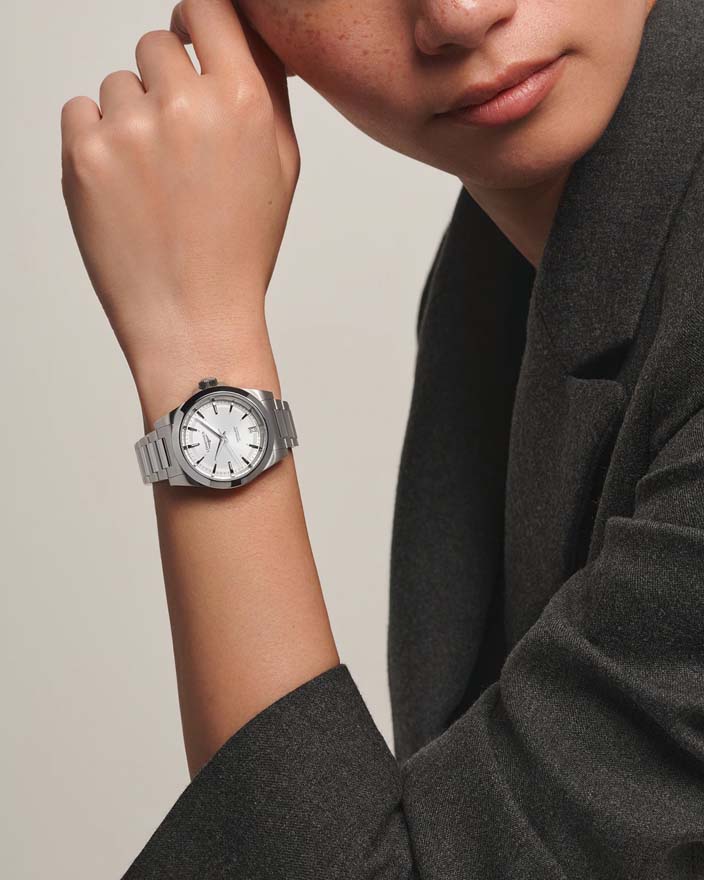 Женские часы Longines Conquest L3.430.4.72.6, механизм механический с автоподзаводом, циферблат серебристый, браслет нержавеющая сталь — Изображение 5