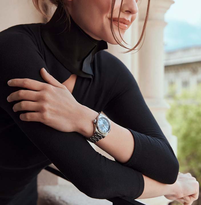 Женские часы Longines Conquest L3.430.4.92.6, механизм механический с автоподзаводом, циферблат синий, браслет нержавеющая сталь — Изображение 3