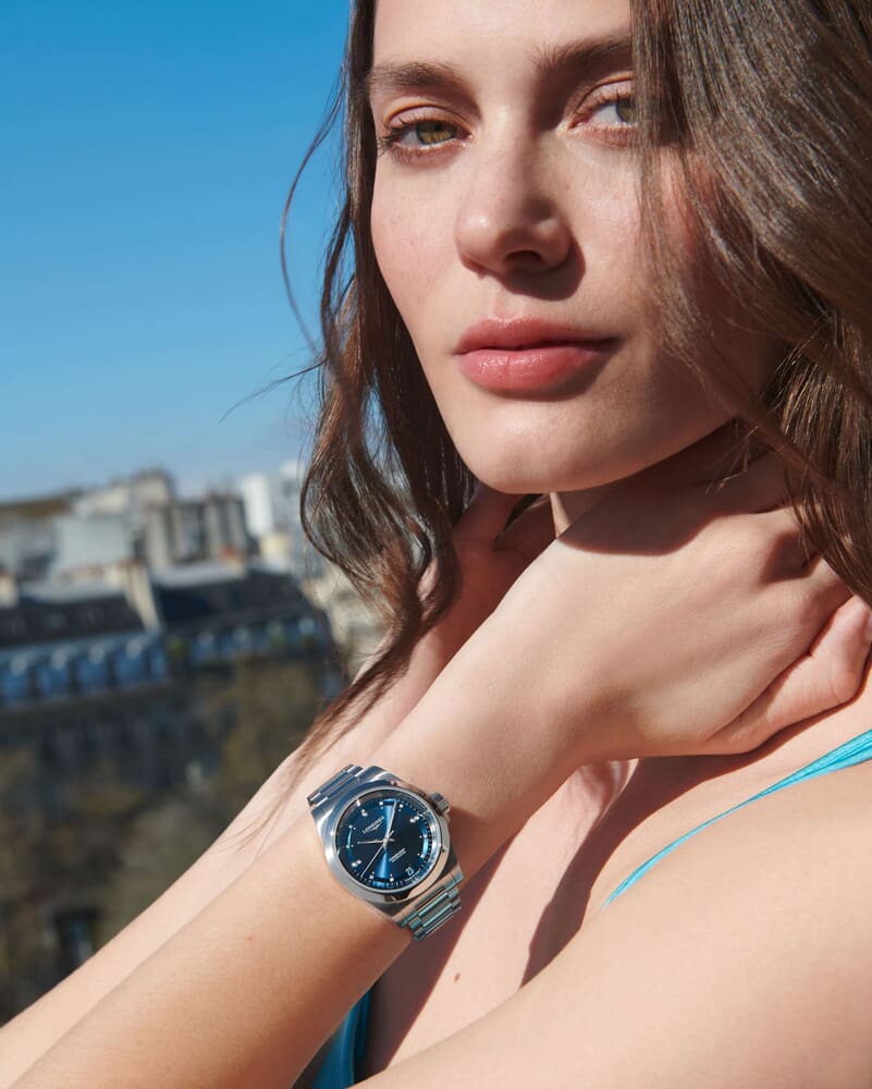 Женские часы Longines Conquest L3.430.4.97.6, механизм механический с автоподзаводом, циферблат синий, браслет нержавеющая сталь — Изображение 3