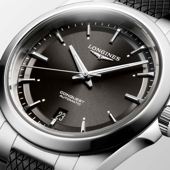 Женские часы Longines Conquest L3.720.4.52.9, механизм механический с автоподзаводом, циферблат черный, браслет каучук — Изображение 2