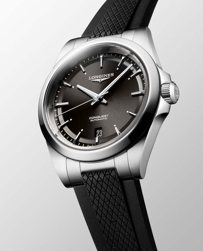 Женские часы Longines Conquest L3.720.4.52.9, механизм механический с автоподзаводом, циферблат черный, браслет каучук — Изображение 4