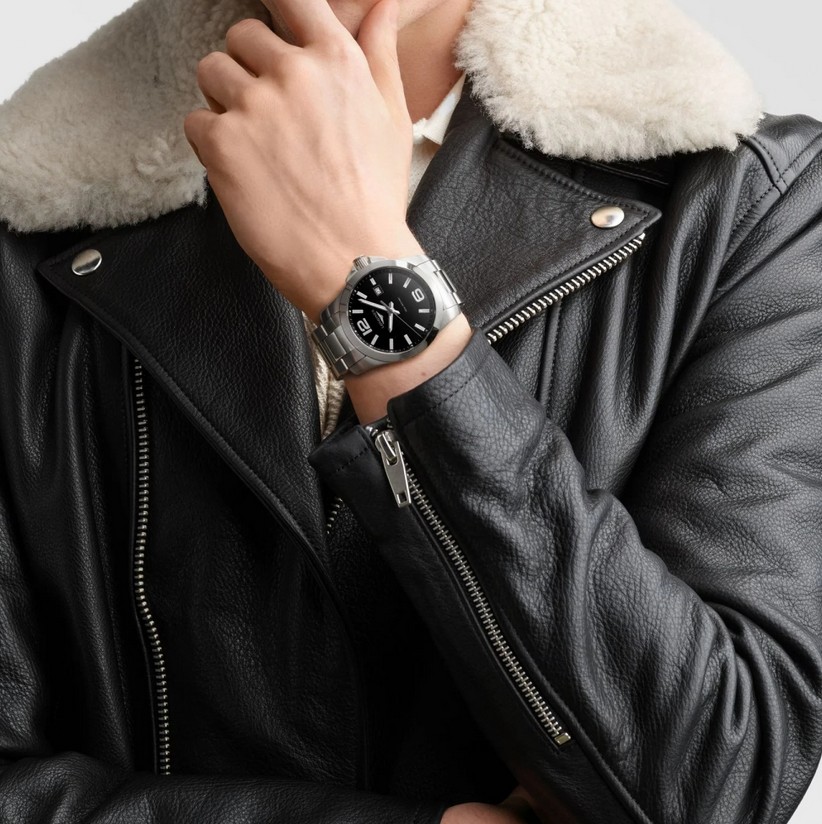 Мужские часы Longines Conquest L3.760.4.56.6, механизм кварцевый, циферблат черный, браслет нержавеющая сталь — Изображение 4
