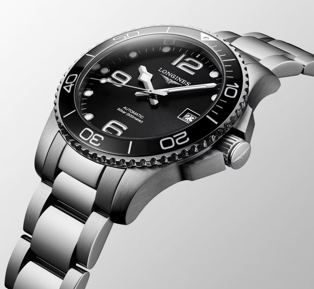 Унисекс часы Longines HydroConquest L3.780.4.56.6, механизм механический с автоподзаводом, циферблат черный, браслет нержавеющая сталь — Изображение 2