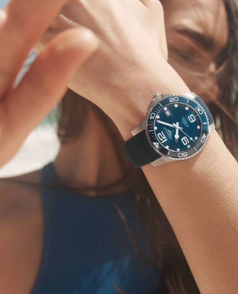 Унисекс часы Longines Hydroconquest L3.780.4.96.9, механизм механический с автоподзаводом, циферблат синий, браслет каучук — Изображение 10