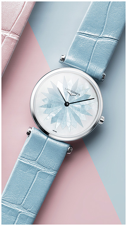 Женские часы Longines La Grande Classique de Longines L4.209.4.03.2, механизм кварцевый, циферблат белый, голубой, браслет кожа — Изображение 2