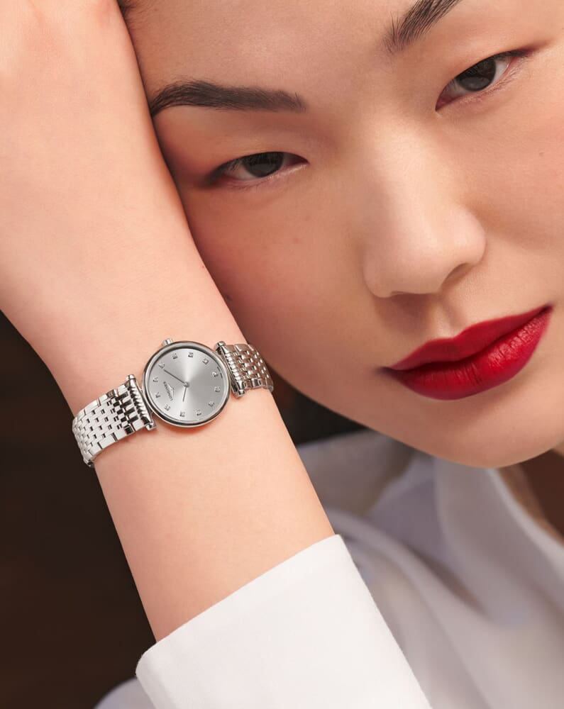 Женские кварцевый часы Longines La Grande Classique de Longines L4.209.4.70.6 серебристый нержавеющая сталь — Изображение 4