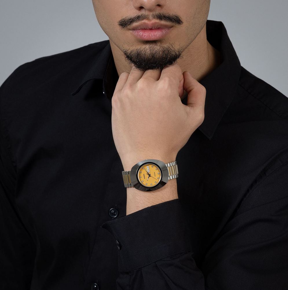 Мужские часы Rado DiaStar 114.0391.3.063, механизм кварцевый, циферблат золотистый, браслет нержавеющая сталь + pvd — Изображение 2