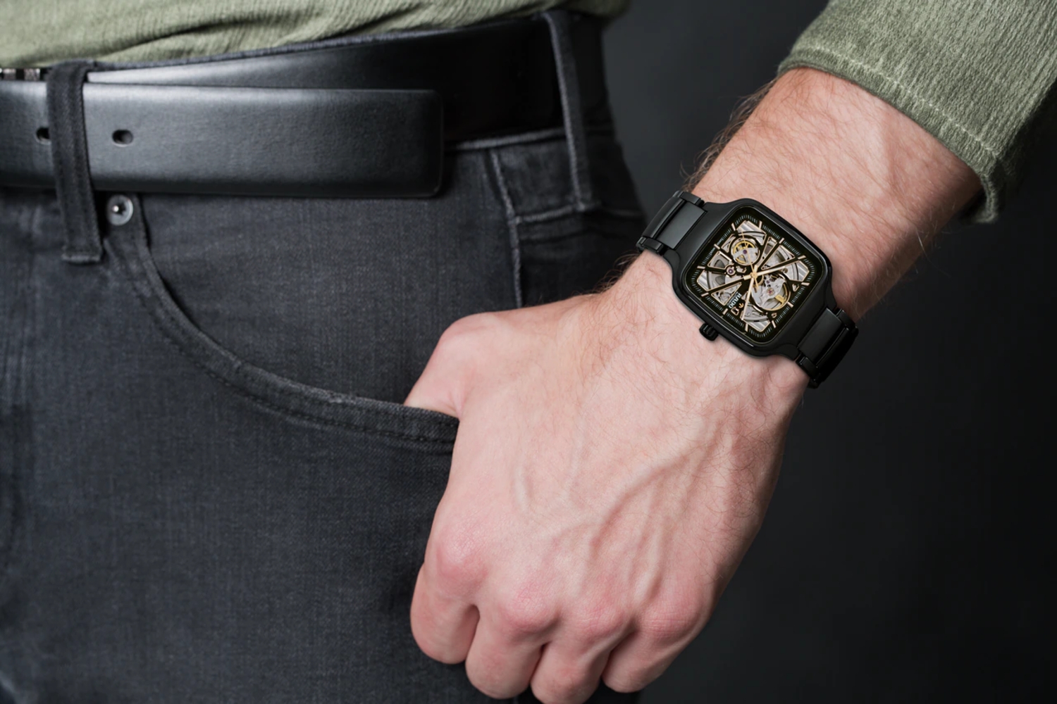 Мужские часы Rado True Square 734.6086.3.016, механизм механический с автоподзаводом, циферблат черный, браслет керамический — Изображение 6