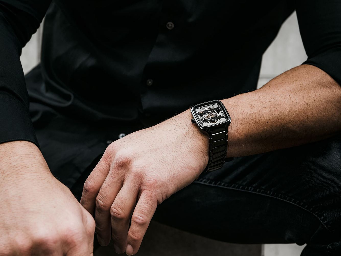 Унисекс механический с автоподзаводом часы Rado True Square 808.6124.3.016 черный керамика — Изображение 8
