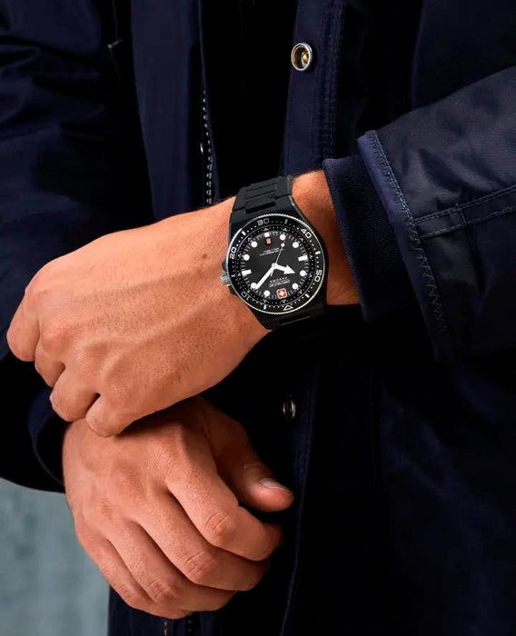 Мужские часы Swiss Military Hanowa Ocean Pioneer SMWGN0001180, механизм кварцевый, циферблат черный, браслет силиконовый — Изображение 4