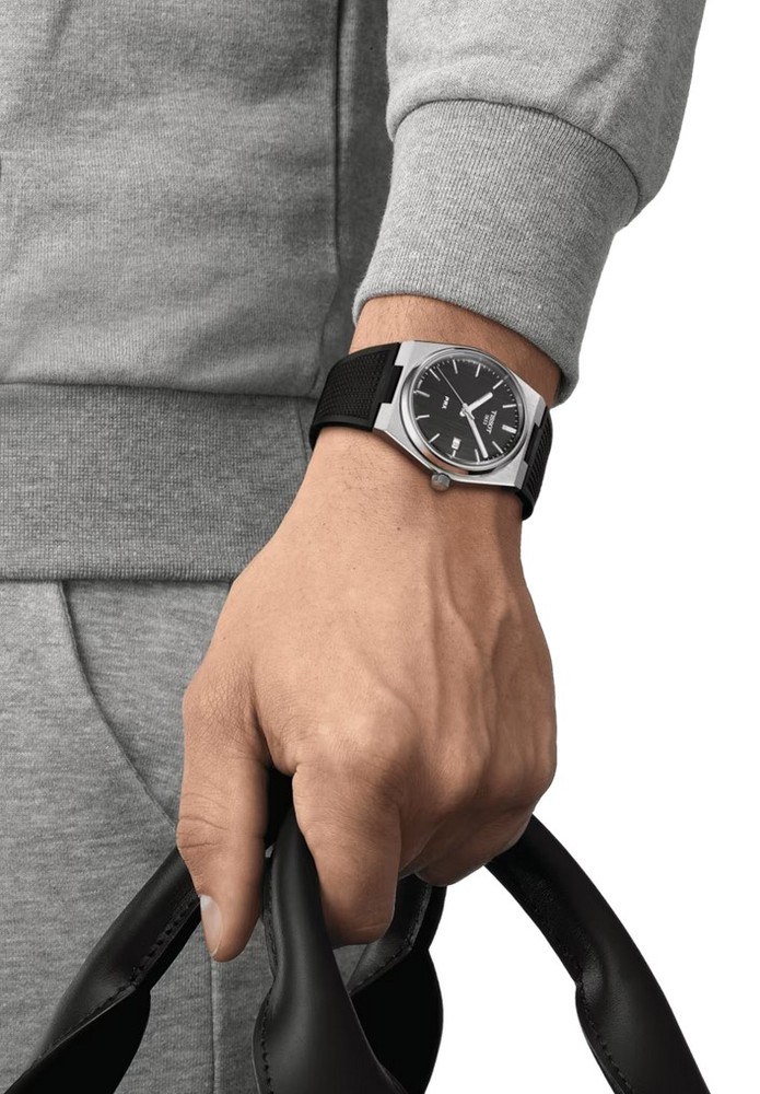 Мужские часы Tissot T137 T-Classic PRX T137.410.17.051.00, механизм кварцевый, циферблат черный, браслет каучук — Изображение 5